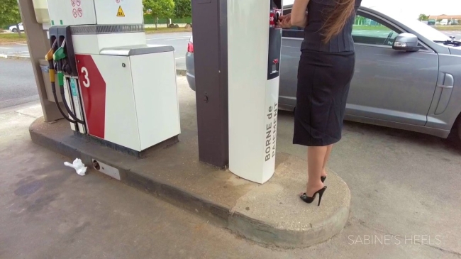 BLACK DOMINA 6INCH MULES AT THE GAS STATION 