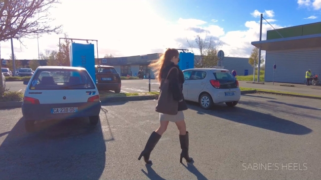 BLACK 4.5INCH BOOTS SHOPPING (New)